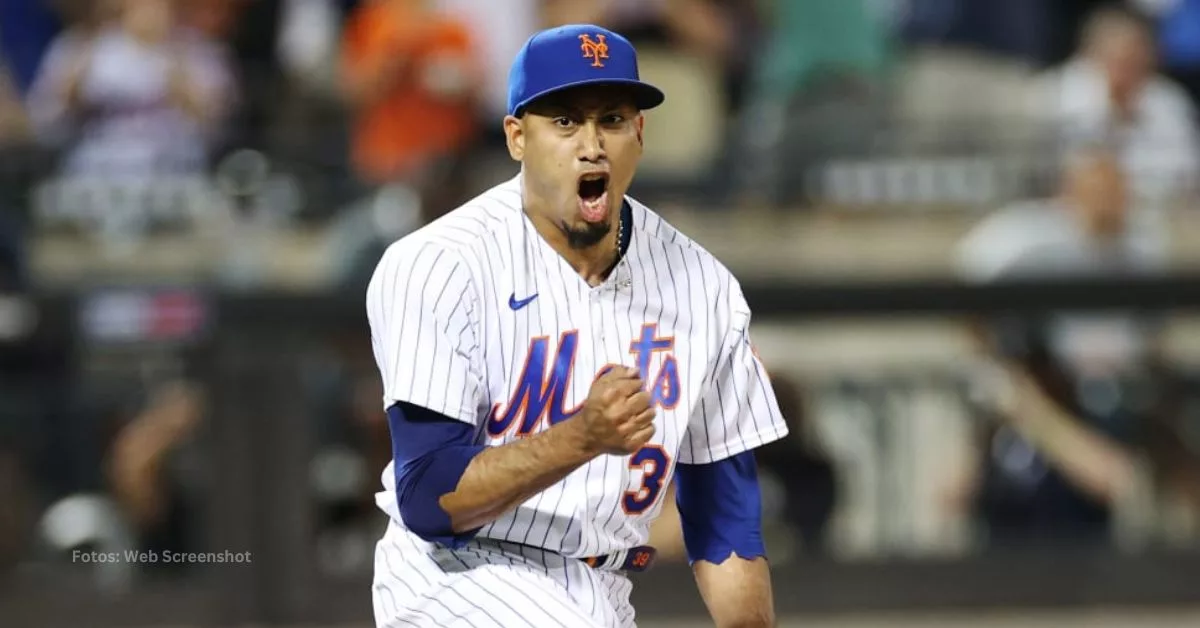 Edwin Díaz festejando victoria junto a New York Mets