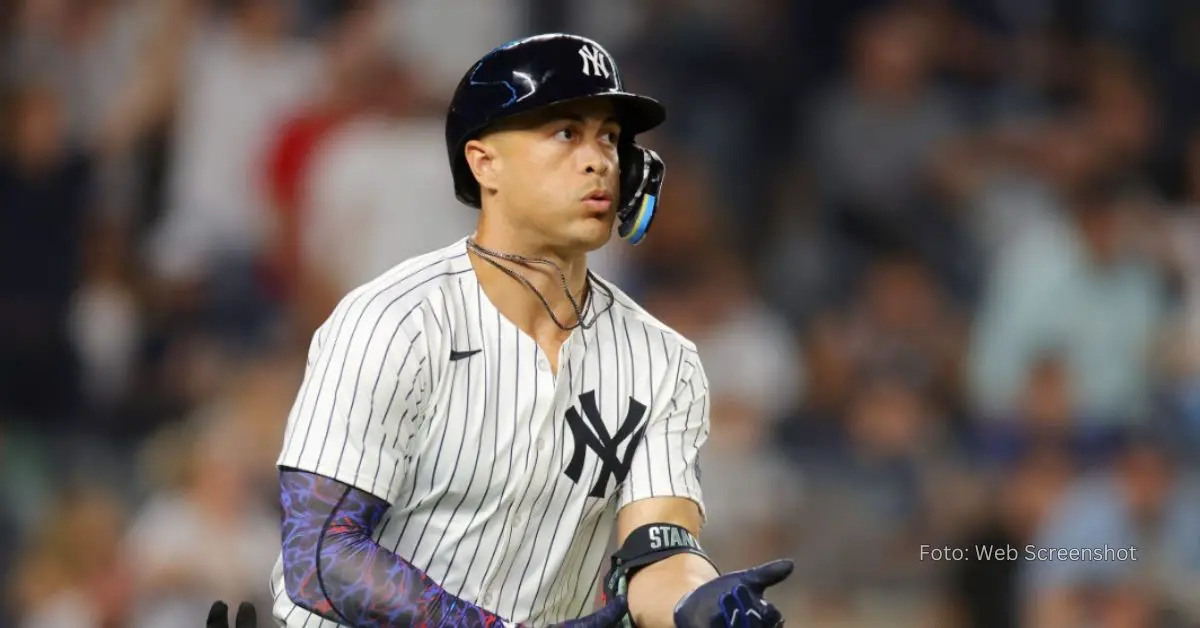 Giancarlo Stanton celebrando el jonrón 22 con Yankees en 2024